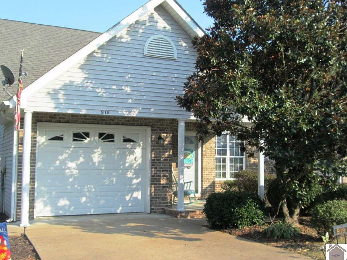919 Stonebrook Ct, Paducah, KY 42003 Zillow