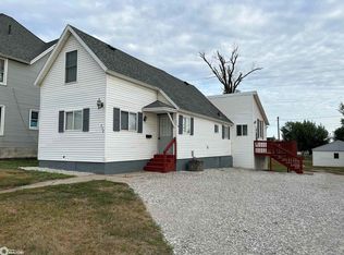 512 E State St, Marshalltown, IA 50158