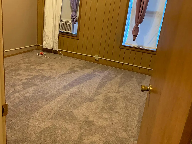 320 Miller St — Photo 4