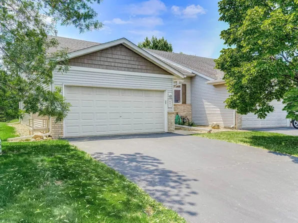 681 35th St W, Hastings, MN 55033