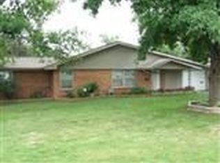 521 S Prince Ln, Springfield, MO 65802