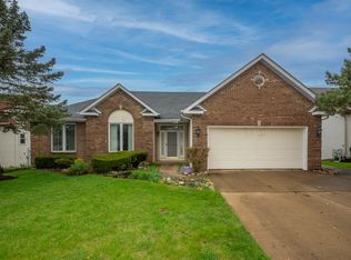 740 Ridgewood Dr, Antioch, IL 60002