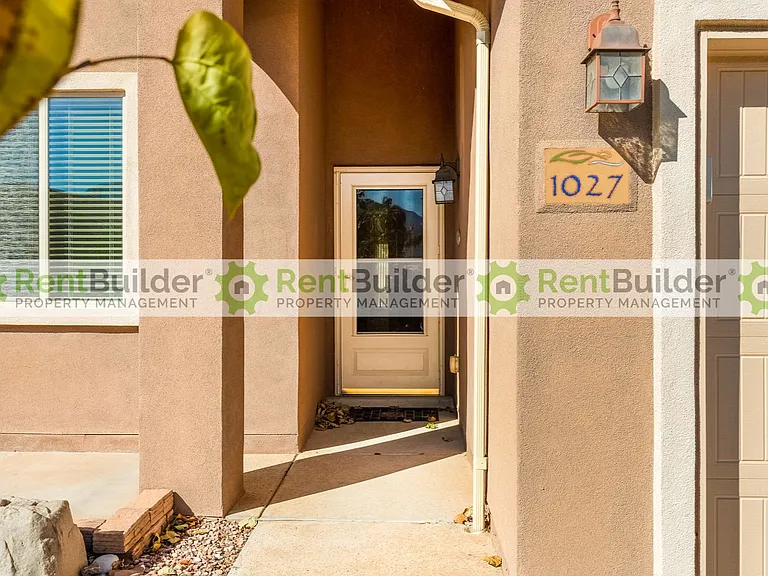 1027 Desert Willow Ct — Photo 7