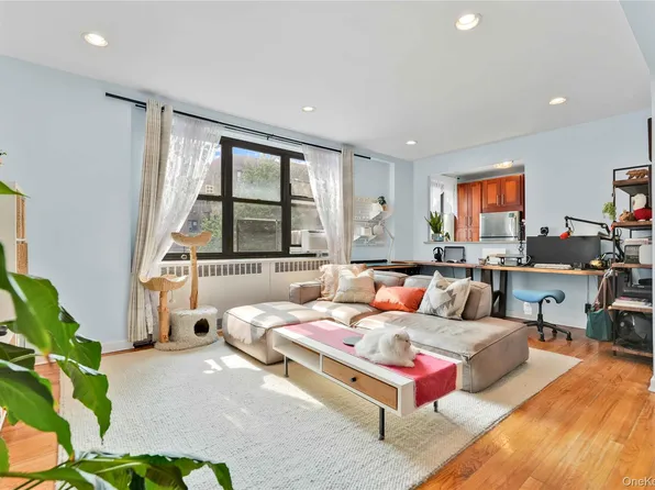 67-35 Yellowstone Boulevard #4P, Forest Hills, NY 11375