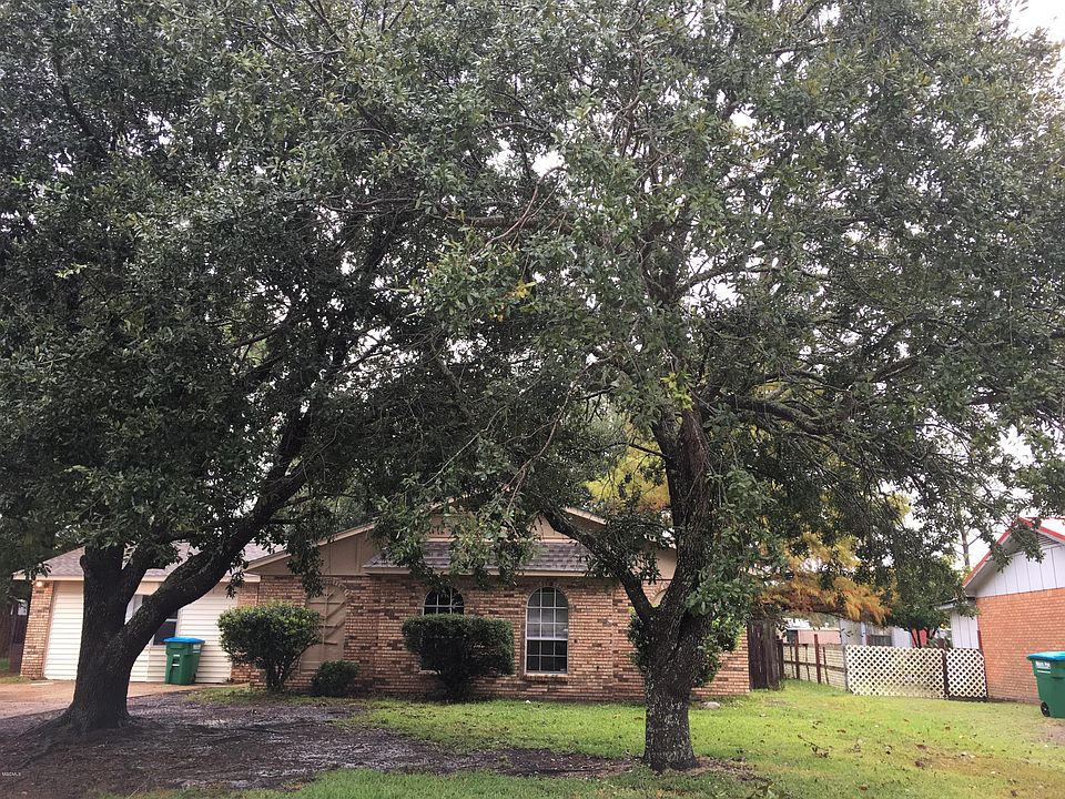 1st image of 2618 San Lorenzo St