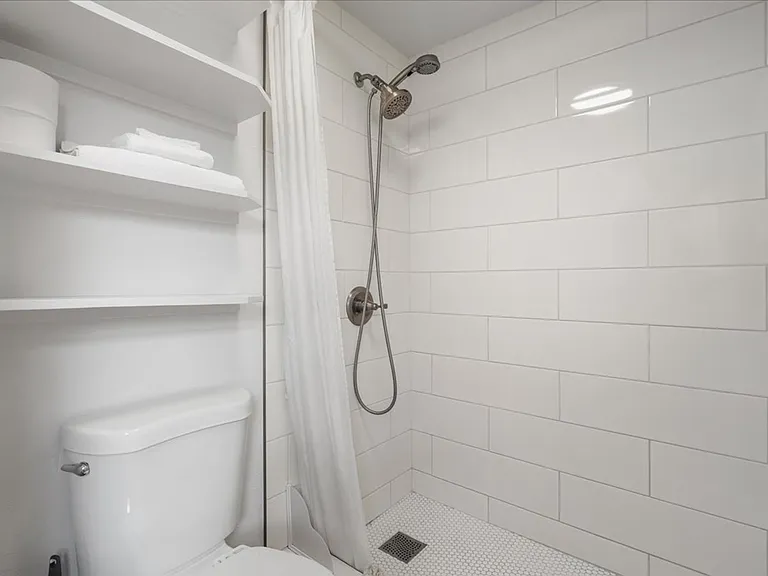 225 Humupea St — Photo 16