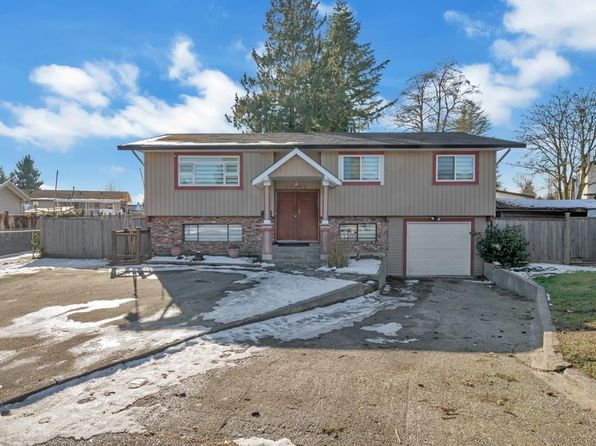 13792 89a Ave, Surrey, BC V3V 6K9