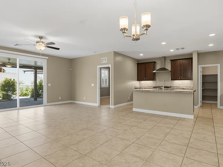 4627 Chestnut Tiger St — Photo 13
