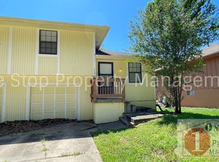 126 SW Chicago St, Blue Springs, MO 64014