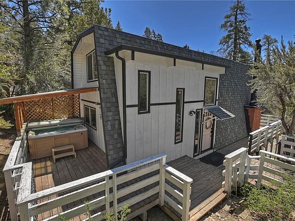 3rd image of 962 Villa Grove Ave
