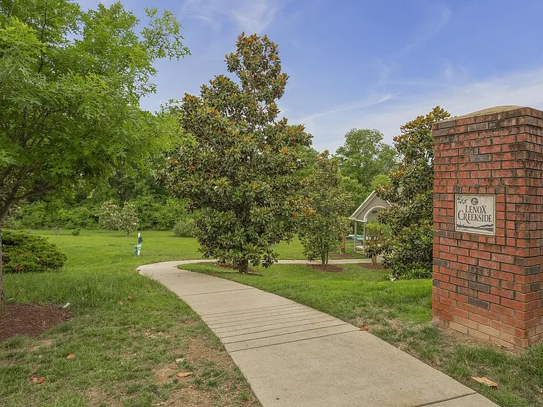 8201 Lenox Creekside Dr #M9 — Photo 23