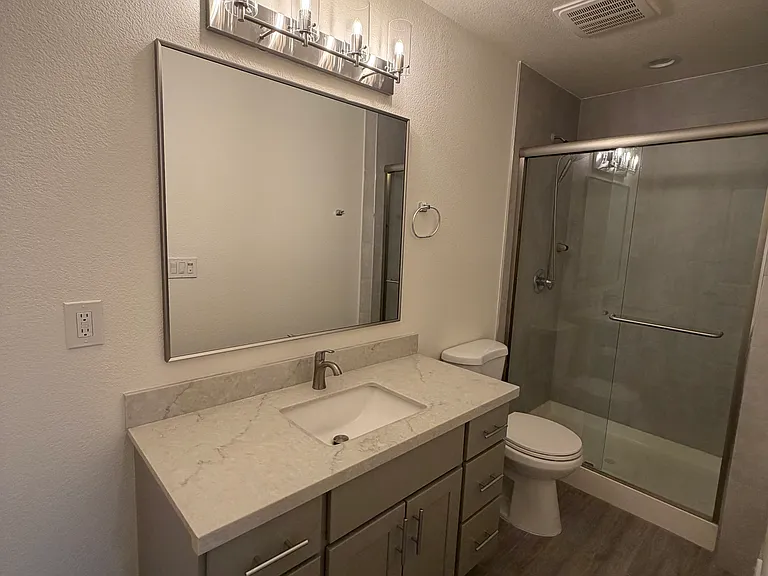 2218 Harrison St — Photo 18