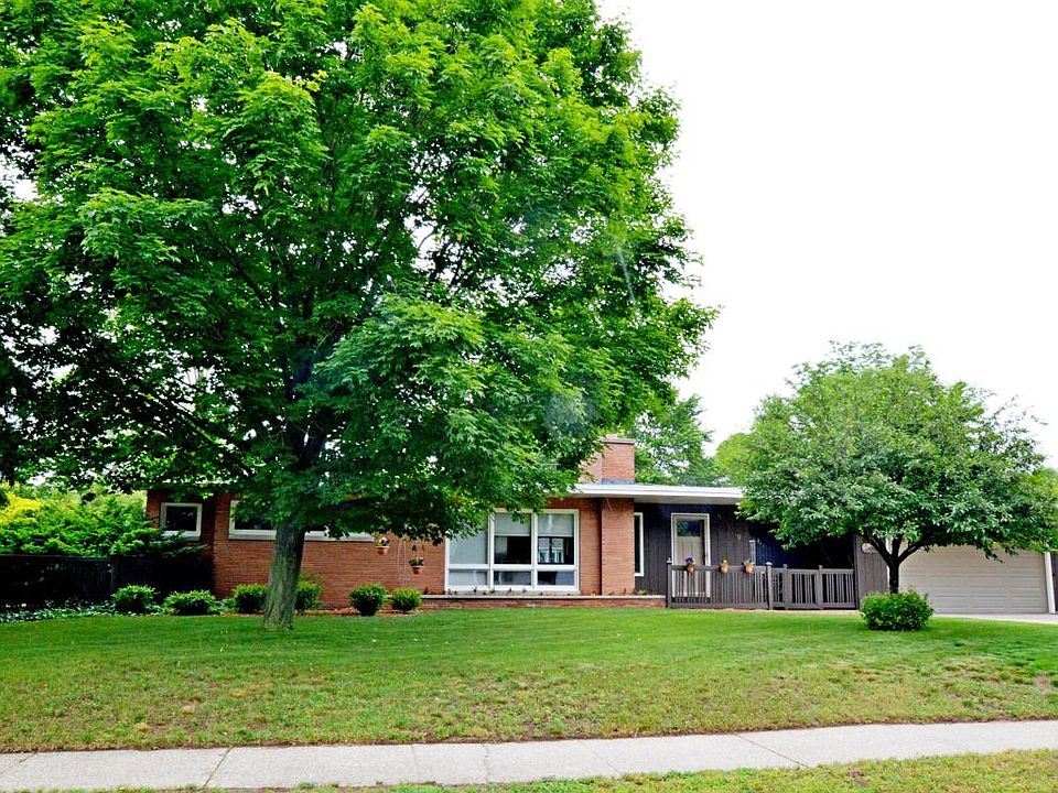 1st image of 519 Arlington Ave