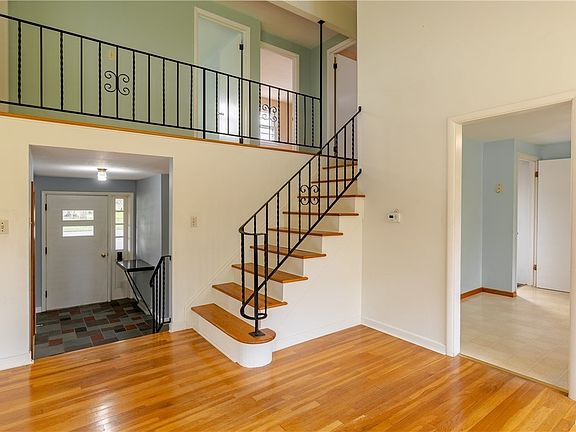 2nd image of 66 Brown St