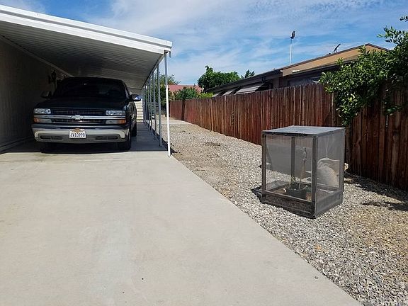5th image of 25409 De Waide Ave