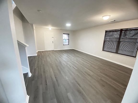 5th image of 8503 Ashford Green Ln