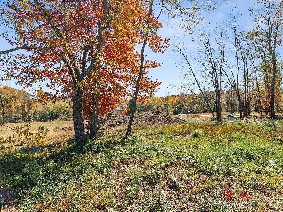 1st image of 6 Scott Meadows Dr