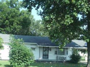 102 N Park St, Corning, AR 72422