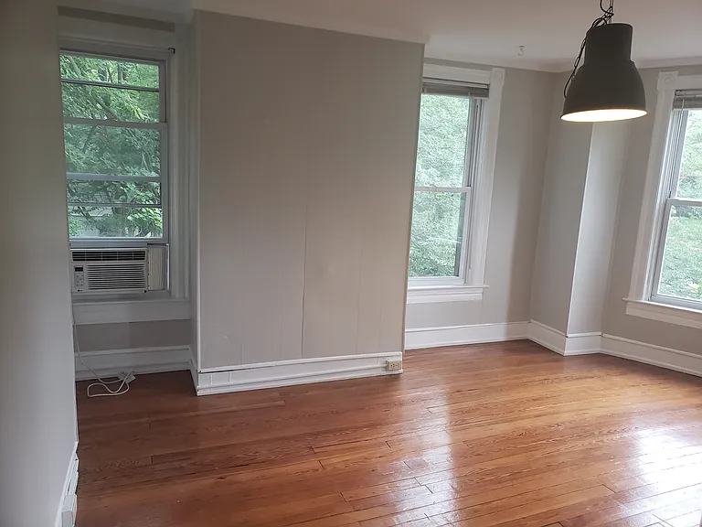 5001 Roland Ave #2 — Photo 10