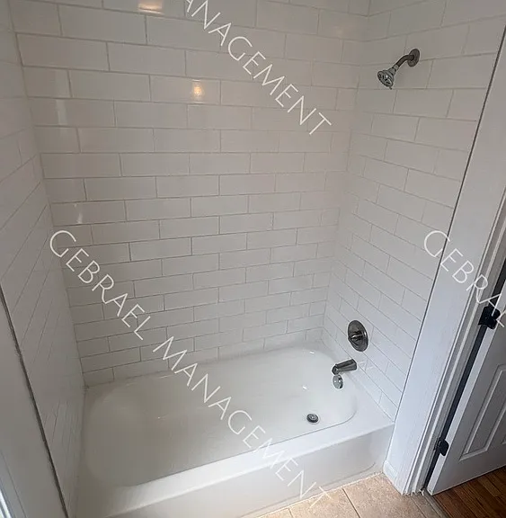 17690 Hoover — Photo 10