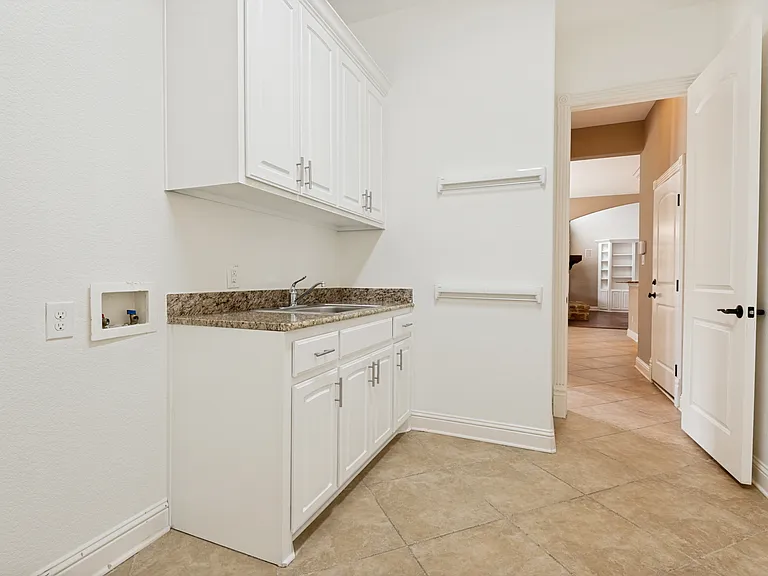 2416 Top Rail Ln — Photo 19