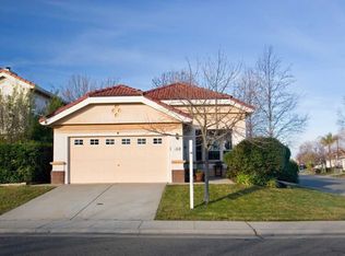 100 Grantham Ct, Folsom, CA 95630