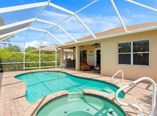 986 Grove Dr, Naples, FL 34120