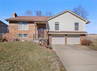 508 Allen St, Buckner, MO 64016