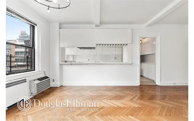 Sold by Douglas Elliman | media 14