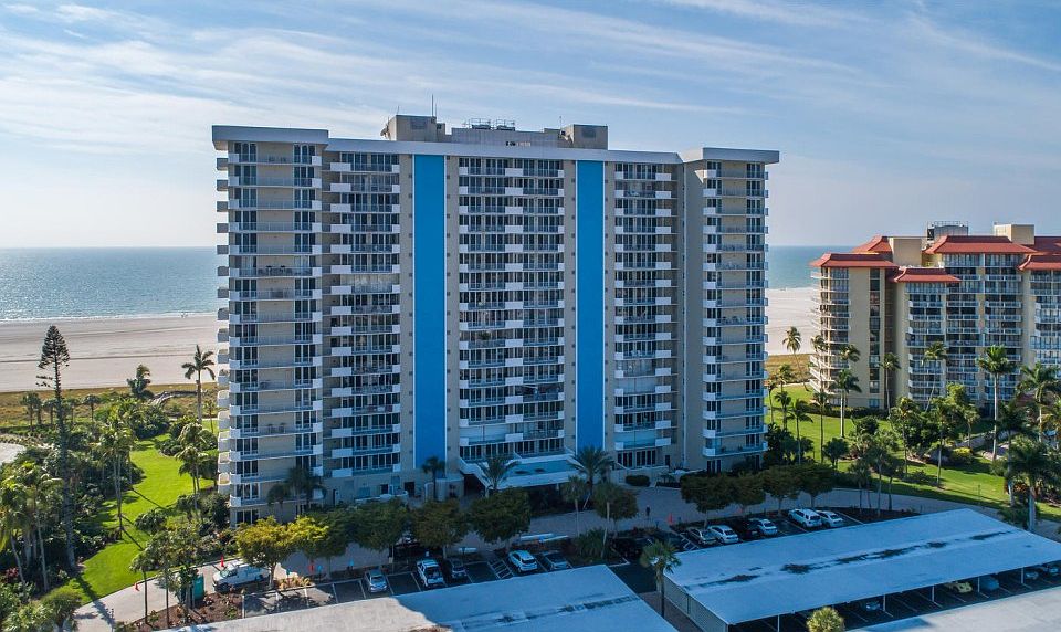 1st image of 140 Seaview Ct APT 1702