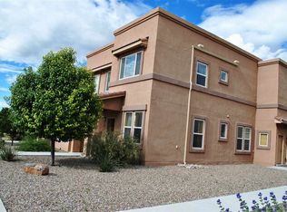 4363B San Benito St, Santa Fe, NM 87507