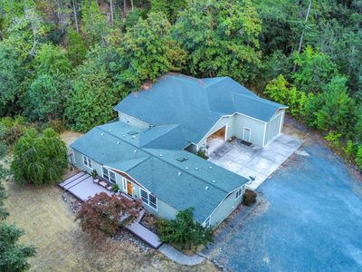 695 Greens Creek Rd, Grants Pass, OR, 97527