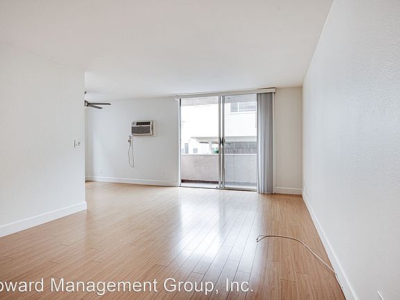 5th image of 11677 Goshen Ave #111