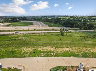 19651 Ogden St, Elkhorn, NE 68022