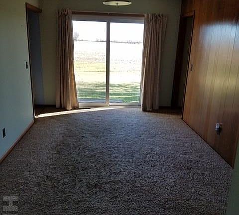 3rd image of 2824 Courtly Dr