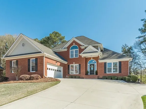 781 Templeton Dr, Loganville, GA 30052