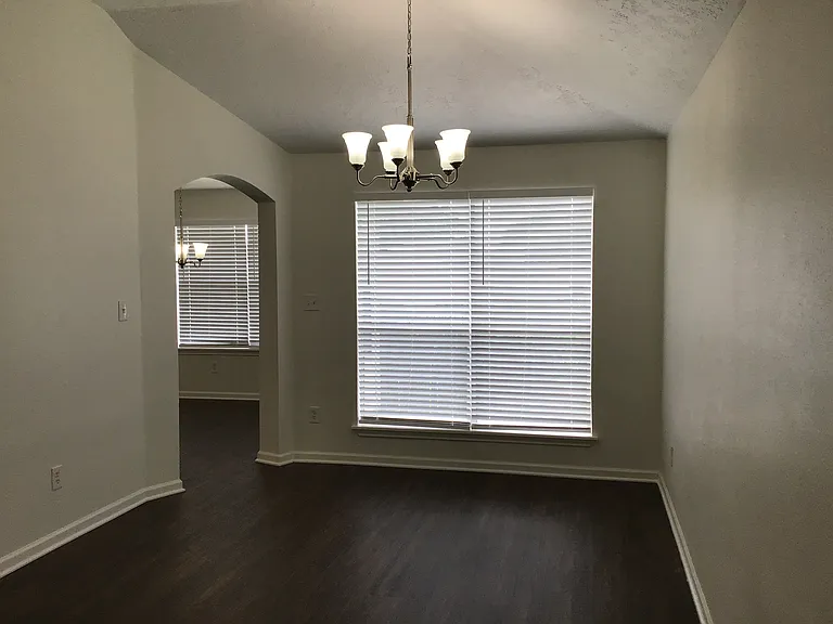 327 Leisure Ln — Photo 4