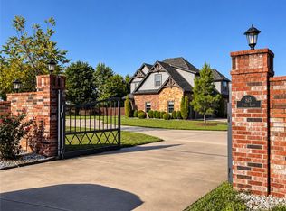815 Ford Ln, Lowell, AR 72745