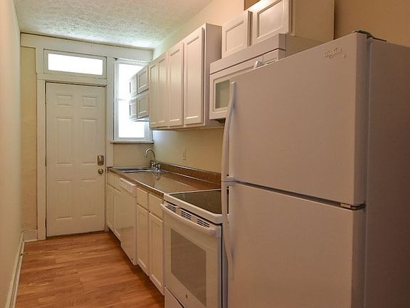 5th image of 441-449 E 15th Ave #447