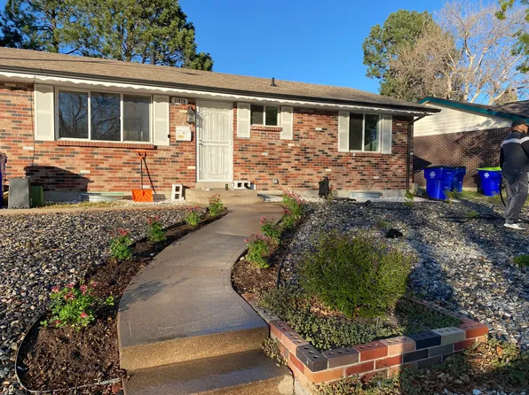 11976 E Arizona Dr, Aurora, CO 80012