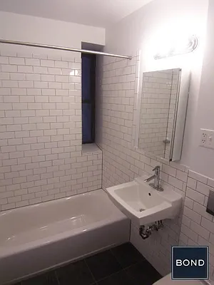 Rented by Bond New York | media 17