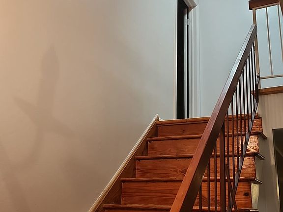 Entrace stairs