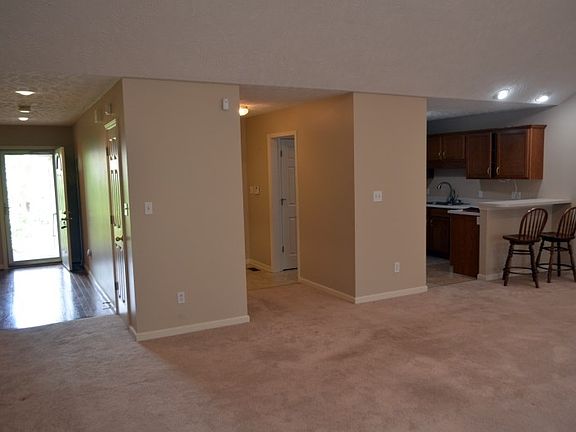 2nd image of 305 Paris Harbor Dr Unit B