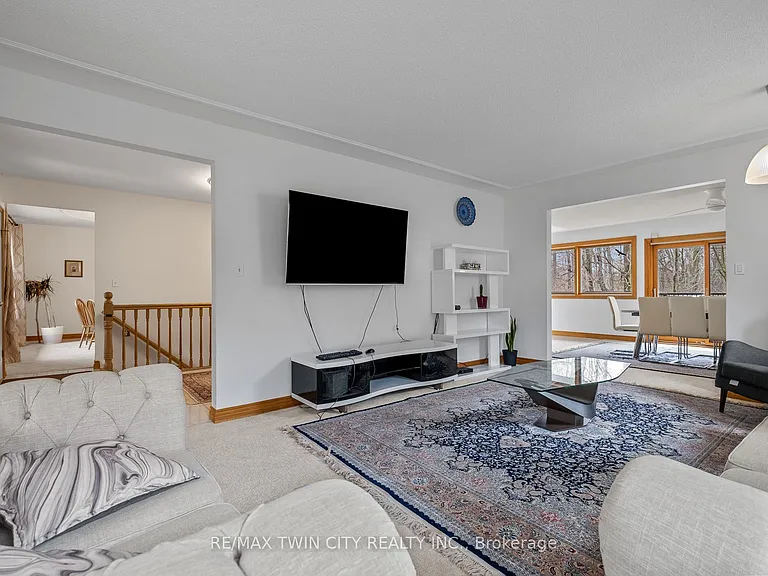 36 Maple Hill Dr — Photo 9