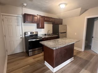 26 Central Ave APT 2R, Dudley, MA 01571
