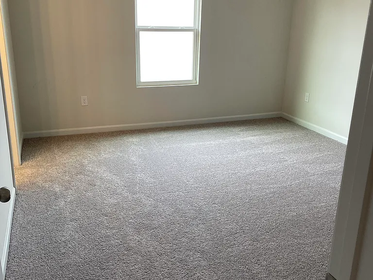506 Amelia Ct — Photo 7