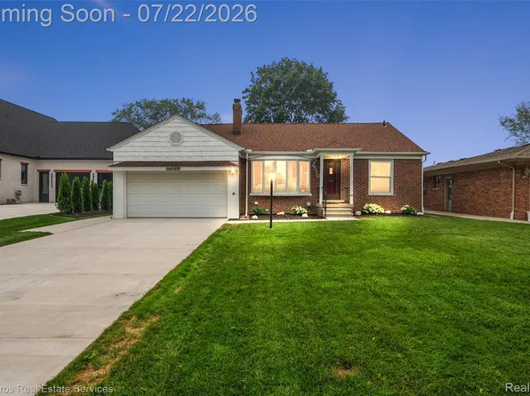 22510 Ardmore Park Dr, Saint Clair Shores, MI 48081