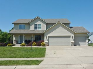 36 Jacob Ct, Eldridge, IA 52748