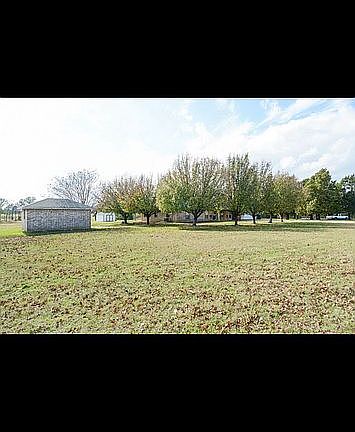 3rd image of 6554 State Highway 198
