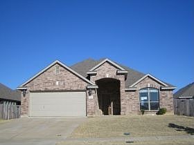 1st image of 1413 Fox Glen Trl